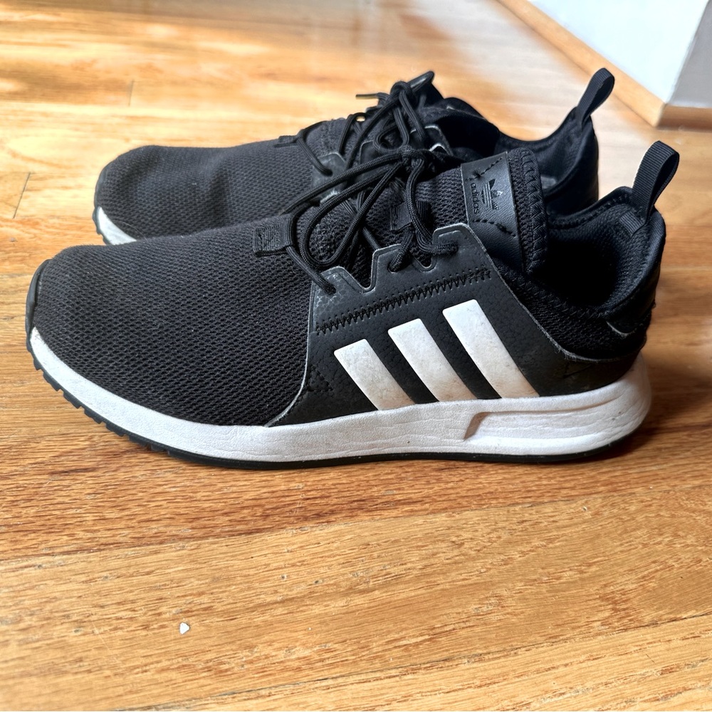 Boys Adidas XPLR Running Shoes - GUC - Sz 6.5